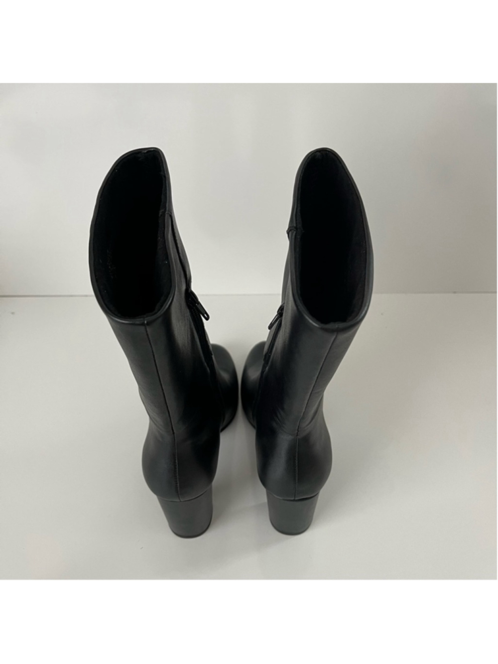 CHARLES by Charles David Billow Faux Leather Block Heel Boot Black 6.5 - Picture 9 of 15